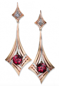Rouge Moderne earrings