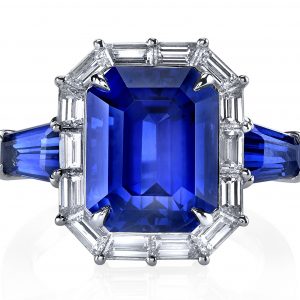 Omi Prive sapphire ring