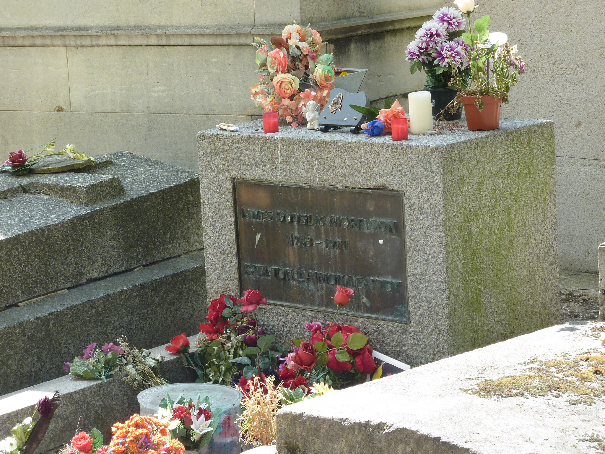 Jim Morrison grave 