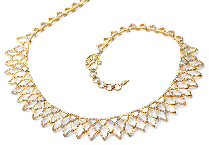 yellow gold and diamond necklace