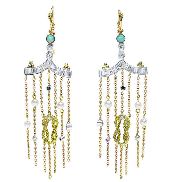 Unhada earrings