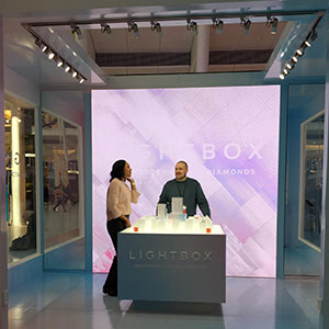 Lightbox store