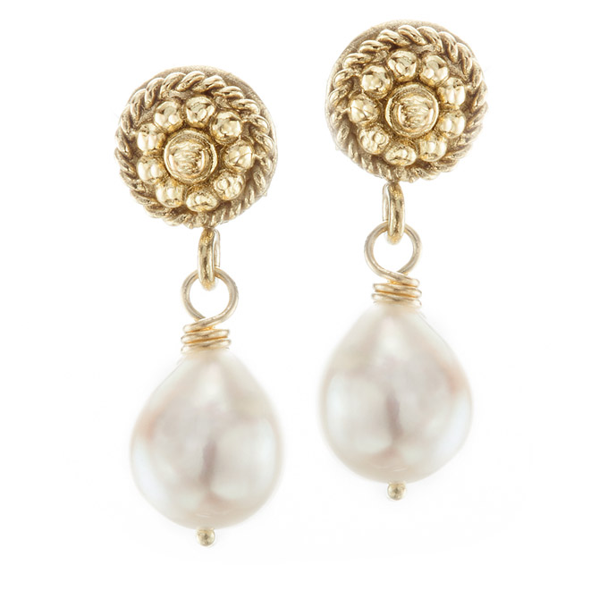 Christina Malle flower Twist pearl earrings
