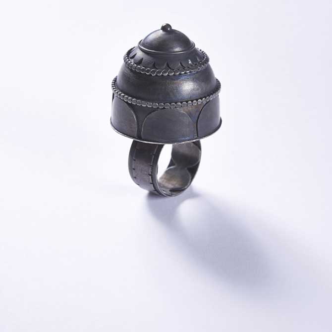 Kira Fritsch ring in blackened silver