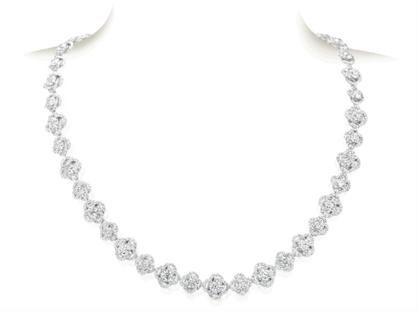 A Link diamond necklace