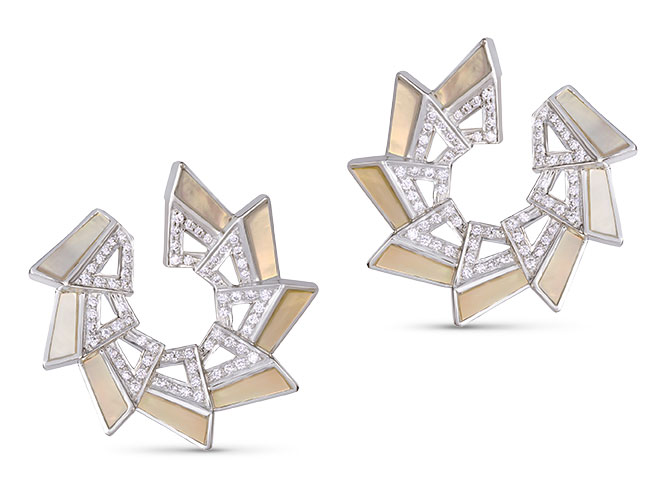 Ananya tala c clip earrings