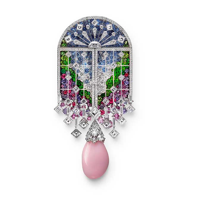 Mikimoto brooch with conch pearl pendant