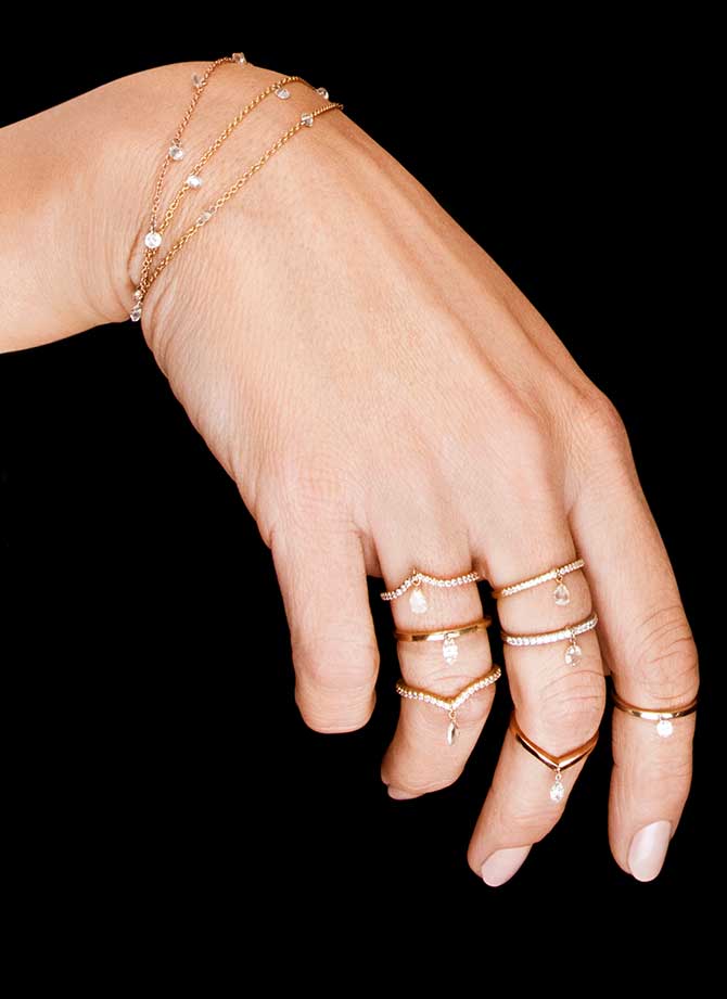 Rebecca Romijn rings and bracelets