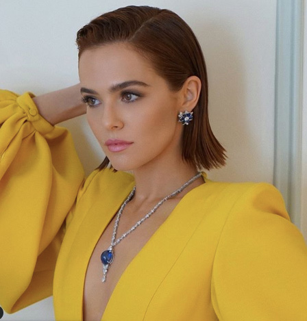 Zoey Deutch Harry Winston