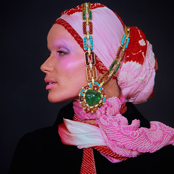 Model Veruschka Poses for Vogue in a Bulgari Sautoir – JCK