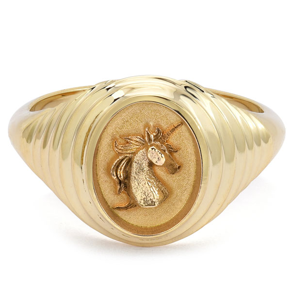 Retrouvai Baby Fantasy Unicorn signet ring