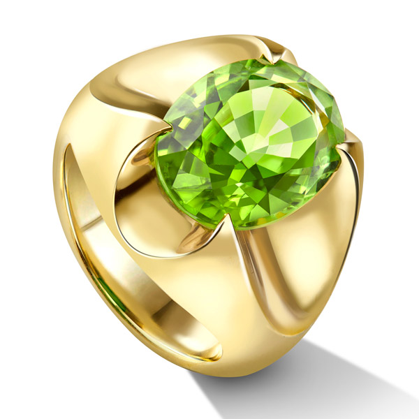 Liv Luttrell peridot ring