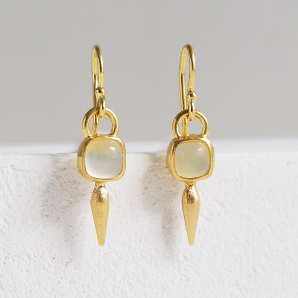 I Seira moonstone pod drop earrings