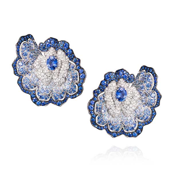 Van Leles enchanted garden earrings