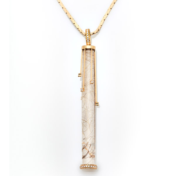 Almaza quartz necklace