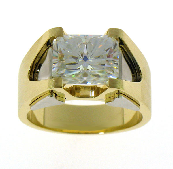 Jeffrey Debs custom 14k gold lab-grown diamond engagement ring