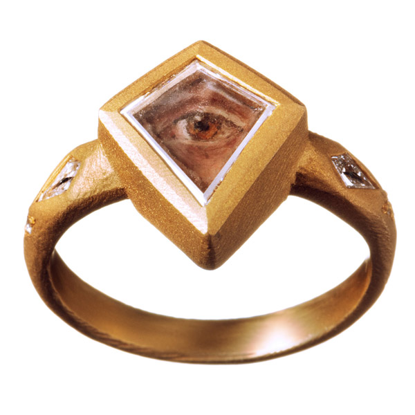 Kelty Pelechytik eye ring