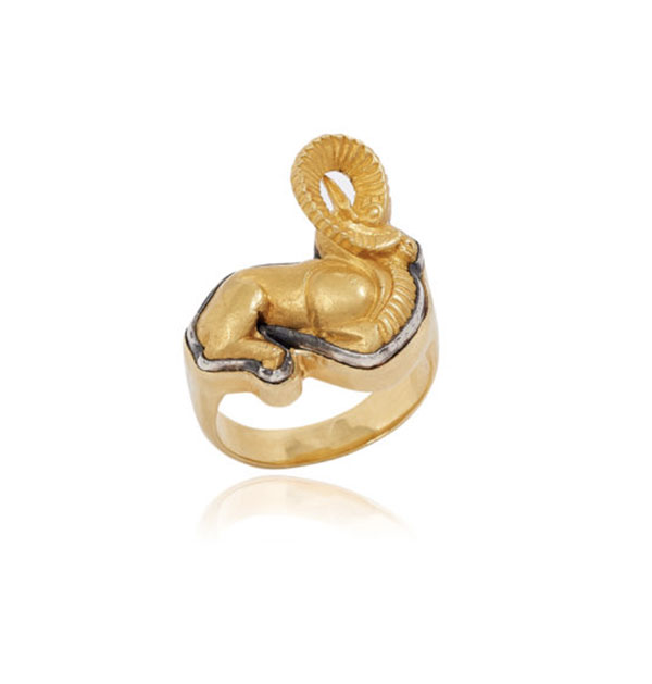 Pippa Small amulet ring