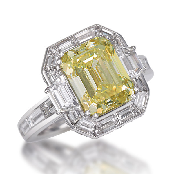 Picchiotti yellow diamond ring