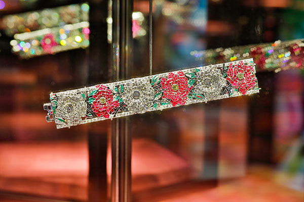 Van Cleef Arpels rose bracelet