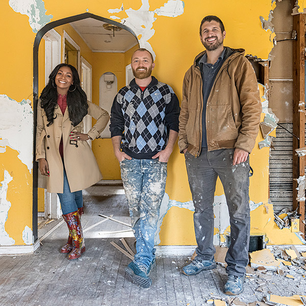 Shea Whitfield-Hicks is the real estate experts on HGTV's hit series, "Bargain Block." 