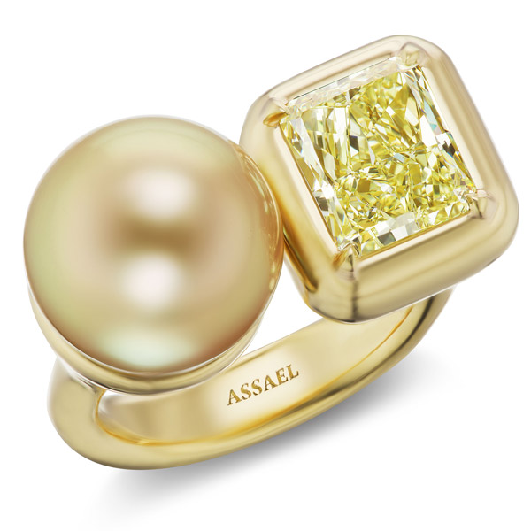 Assael pearl and diamond ring