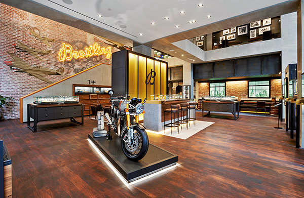 Breitling boutique decor