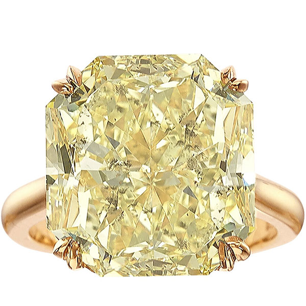 Fancy light yellow diamond ring
