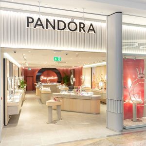 Ben Sells 37 Pandora Franchise Stores Back To Brand – JCK