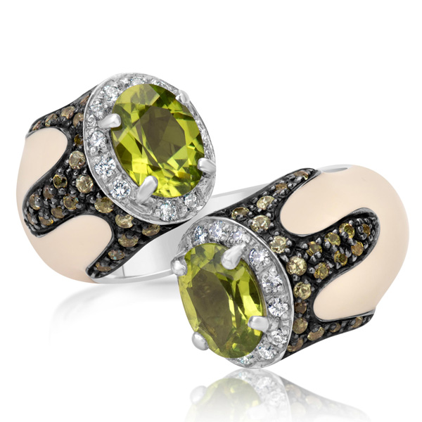 Andreoli peridot cream enamel ring