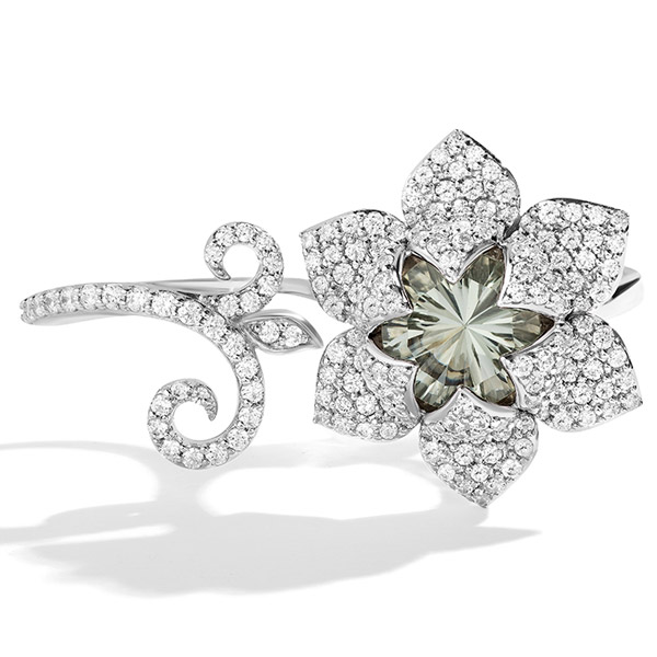 Chateau Tiana Royal Water Lily ring