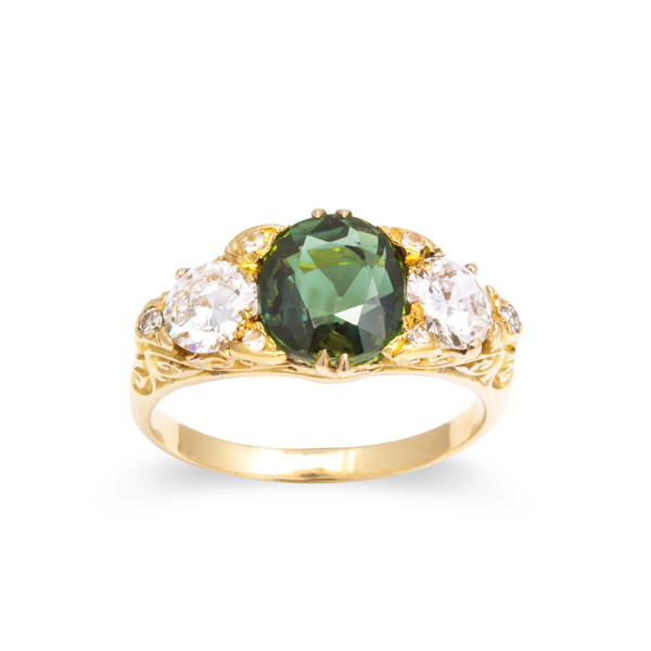 Three stone ring green