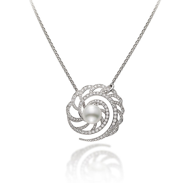 Picchiotti pearl pendant