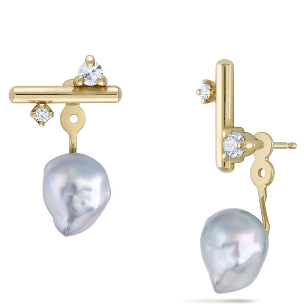 White Space Andromeda pearl earrings