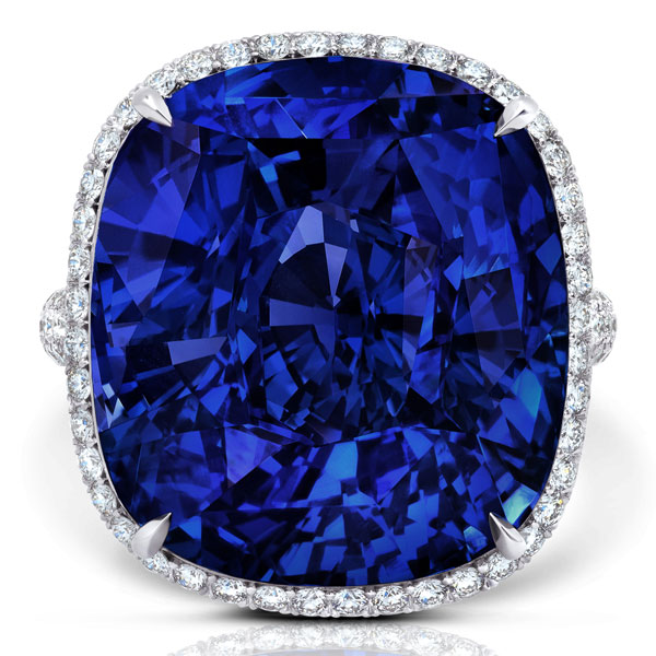 Omi Prive sapphire ring