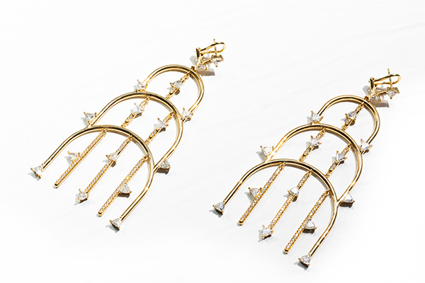 Auvere diamond arch chandelier earrings