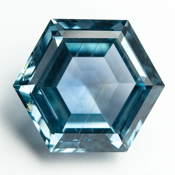 Misfit Diamonds 10 carat Hexagon Montana sapphire