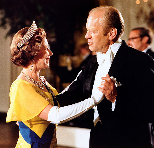 Queen Eliz II and President Ford 1976