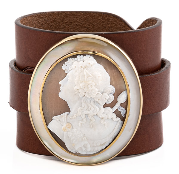 Anna Porcu leather cameo bracelet