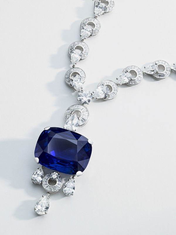 Bulgari Necklace with a Rare 118 Ct. Sapphire Heads to Phillips Auction –  JCK