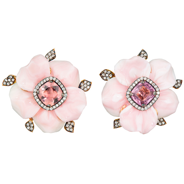 Guita M conch flower earrings