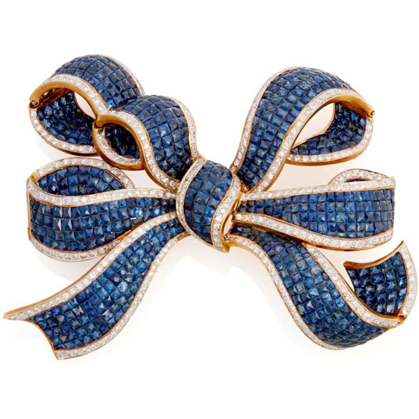 Lady Leslie Ridley-Tree bow brooch