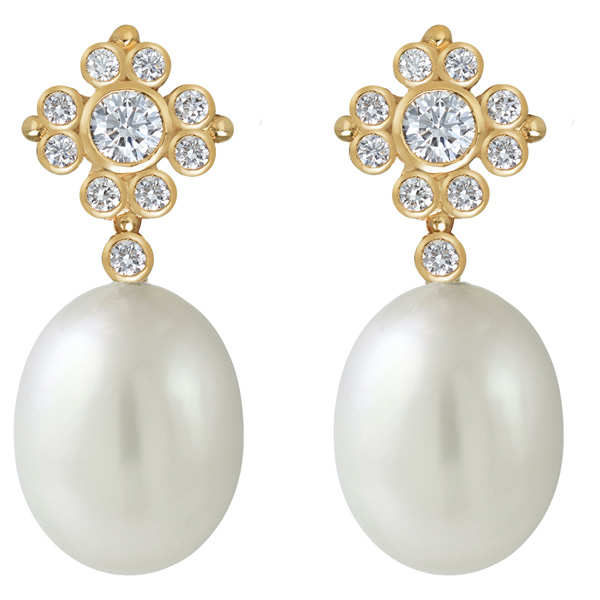 Lylie pearl Dodola earrings