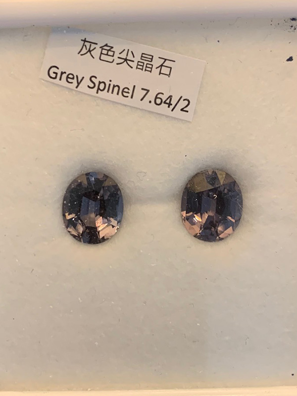 Loose gray spinels