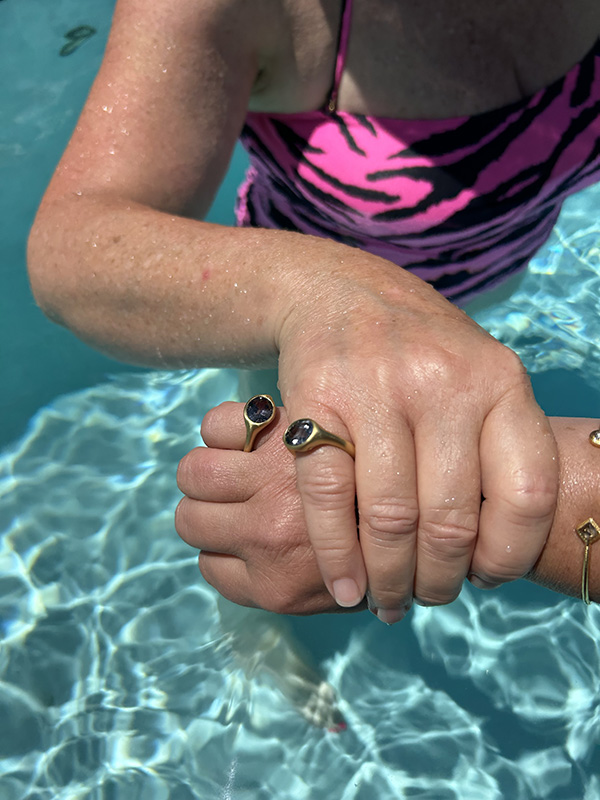 Spinel rings in pool