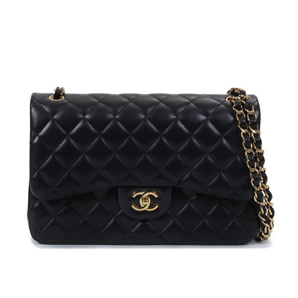 Lot 11 - A Chanel sand-coloured quilted lambskin