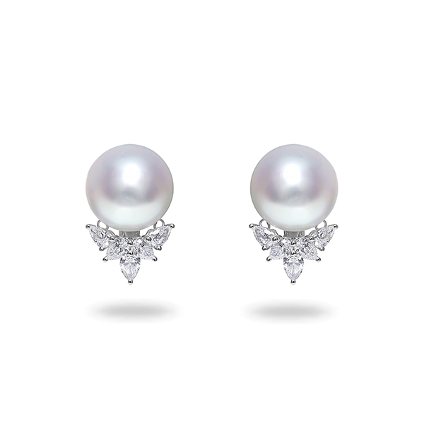 Tara Pearls white earring studs