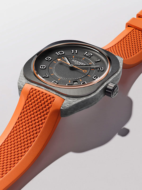 Hermes H08 photo by Joel Von Allmen