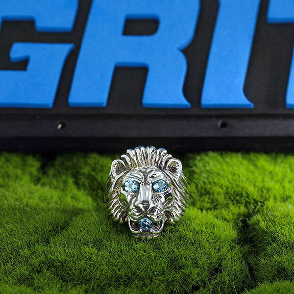 Lions ring blue