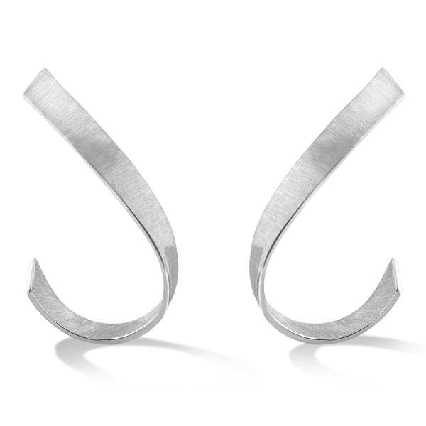 Liv Luttrell Twist earrings